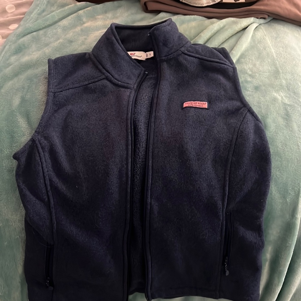 vineyard vines vest